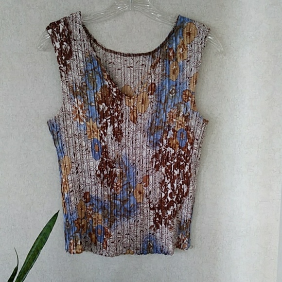 Jaipur Tops - 🌻LAST CHANCE🌻 JAIPUR Floral Pleat Sleeveless Top